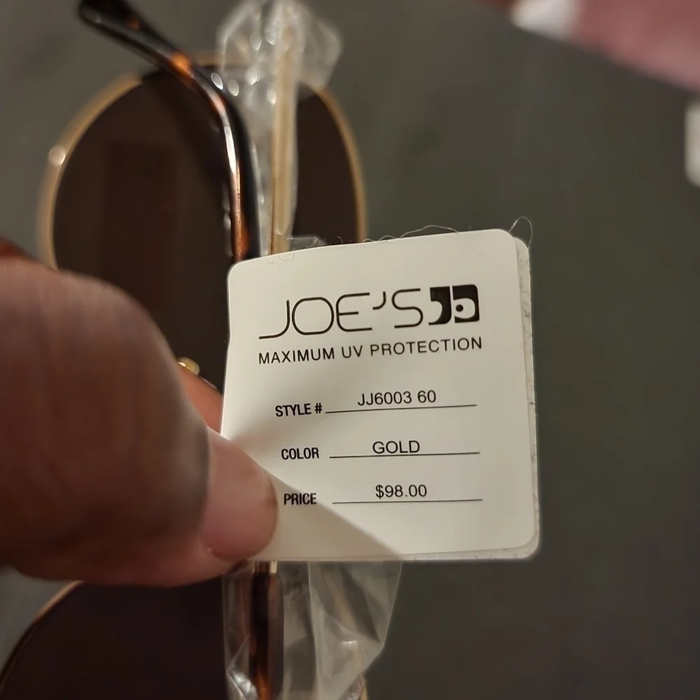 Joe’s Round Gold Frame Sunglasses NWT